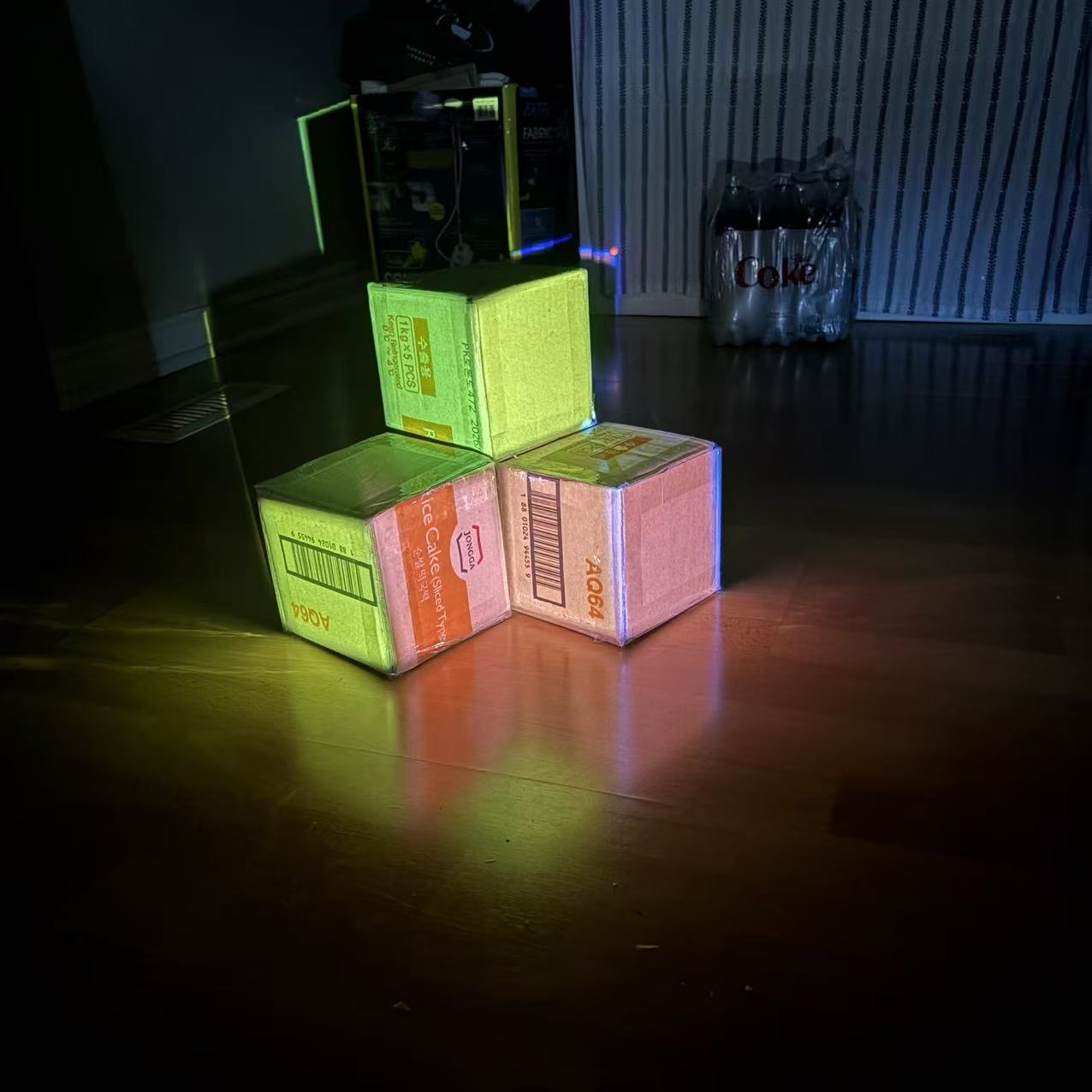 This is a challenging shape. Many surfaces are inaccessible for projection, and the geometry is complex.